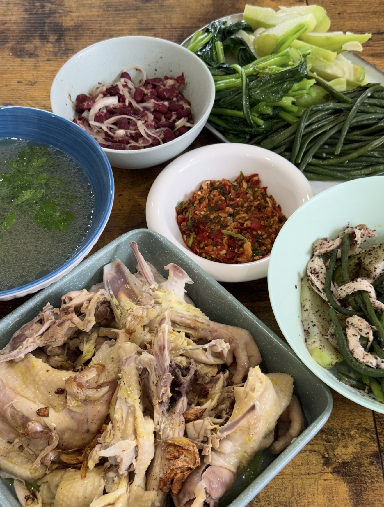 Chin Traditional Chicken Soup (ကြက်ချင်းပြုတ်)